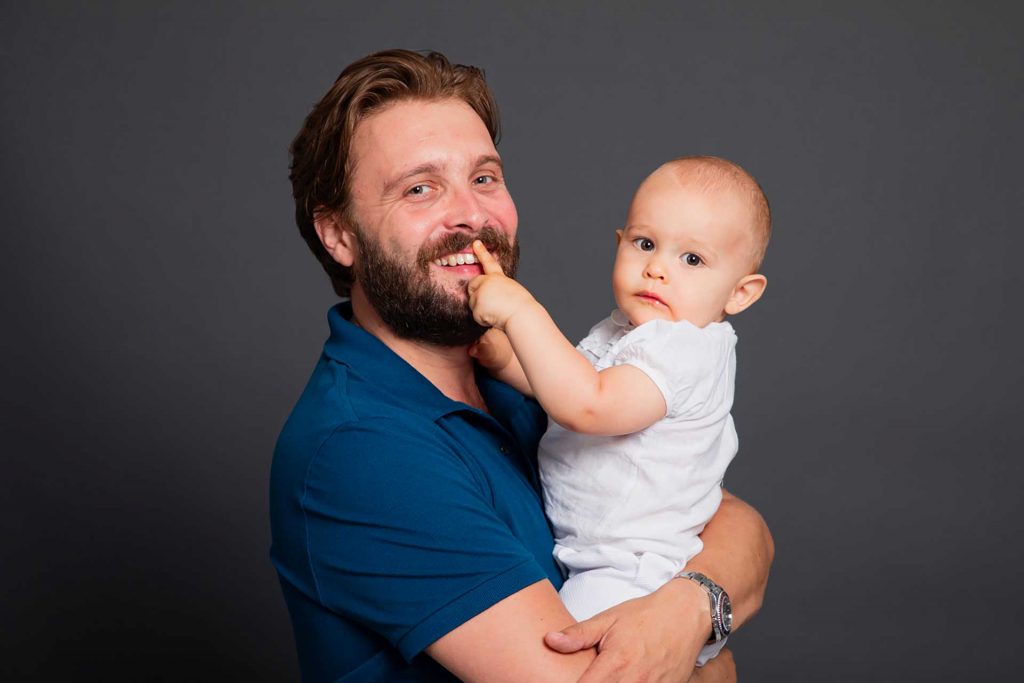 Idée cadeau fêtes de pères : offrez un shooting photo en famille